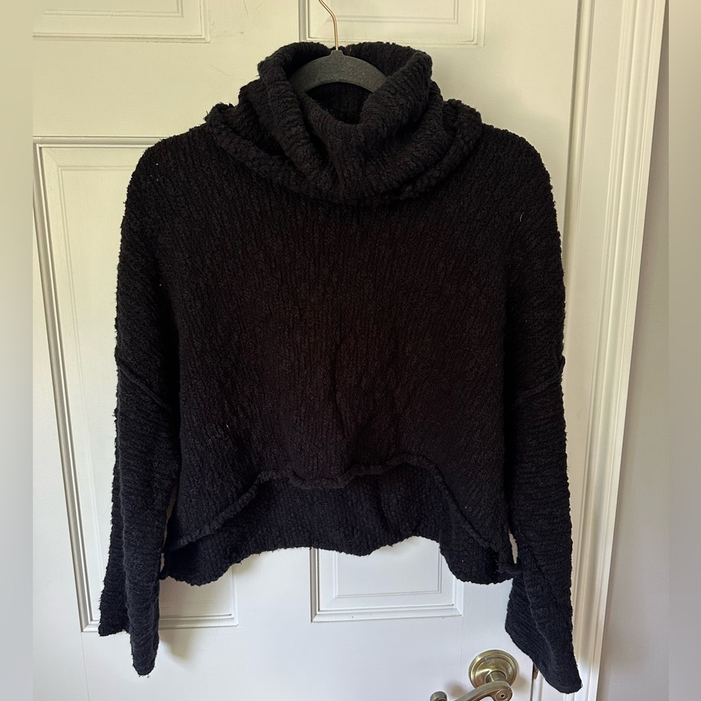 Free People Cropped turtleneck sweater Size L